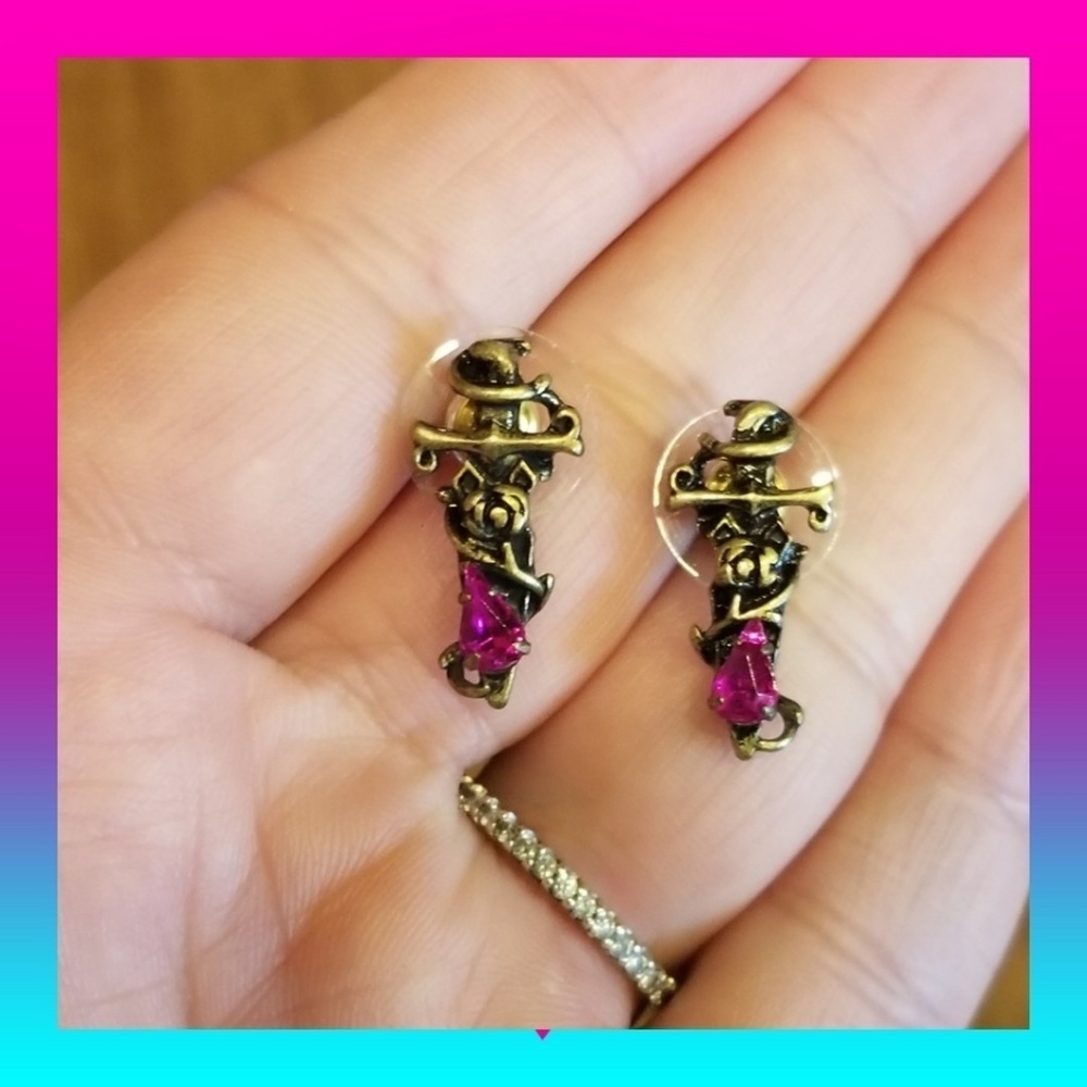 Dagger Studs with Pink "Gem" Accent - Picture 1 of 2